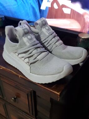 Adidas Men's Cloudfoam Knit Runner in Light Gray Size 9.5